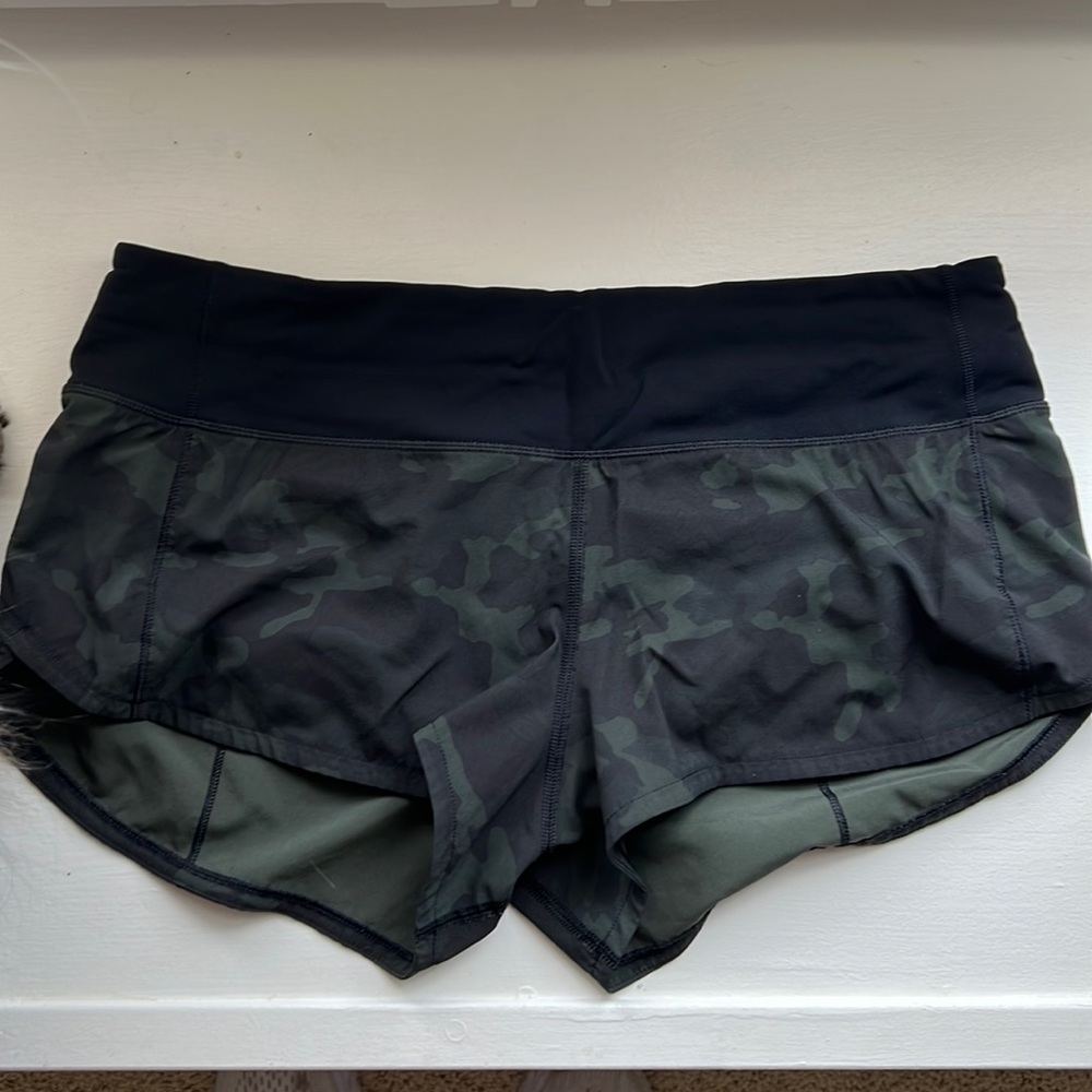 Green Camo Lululemon speed up shorts
